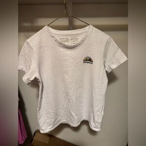 Women’s Patagonia Short Sleeve T Shirt Size Small Cropped
